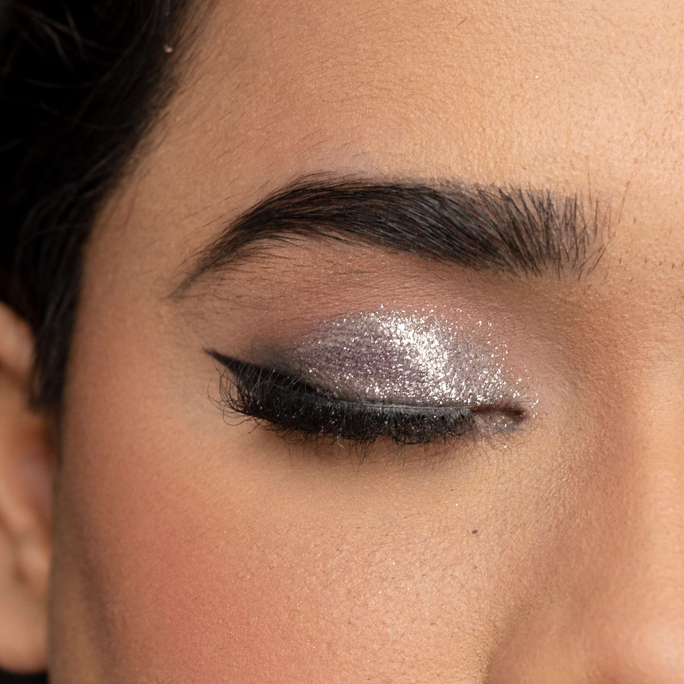 Shimmery Eyeshadow Look- STEP 4
