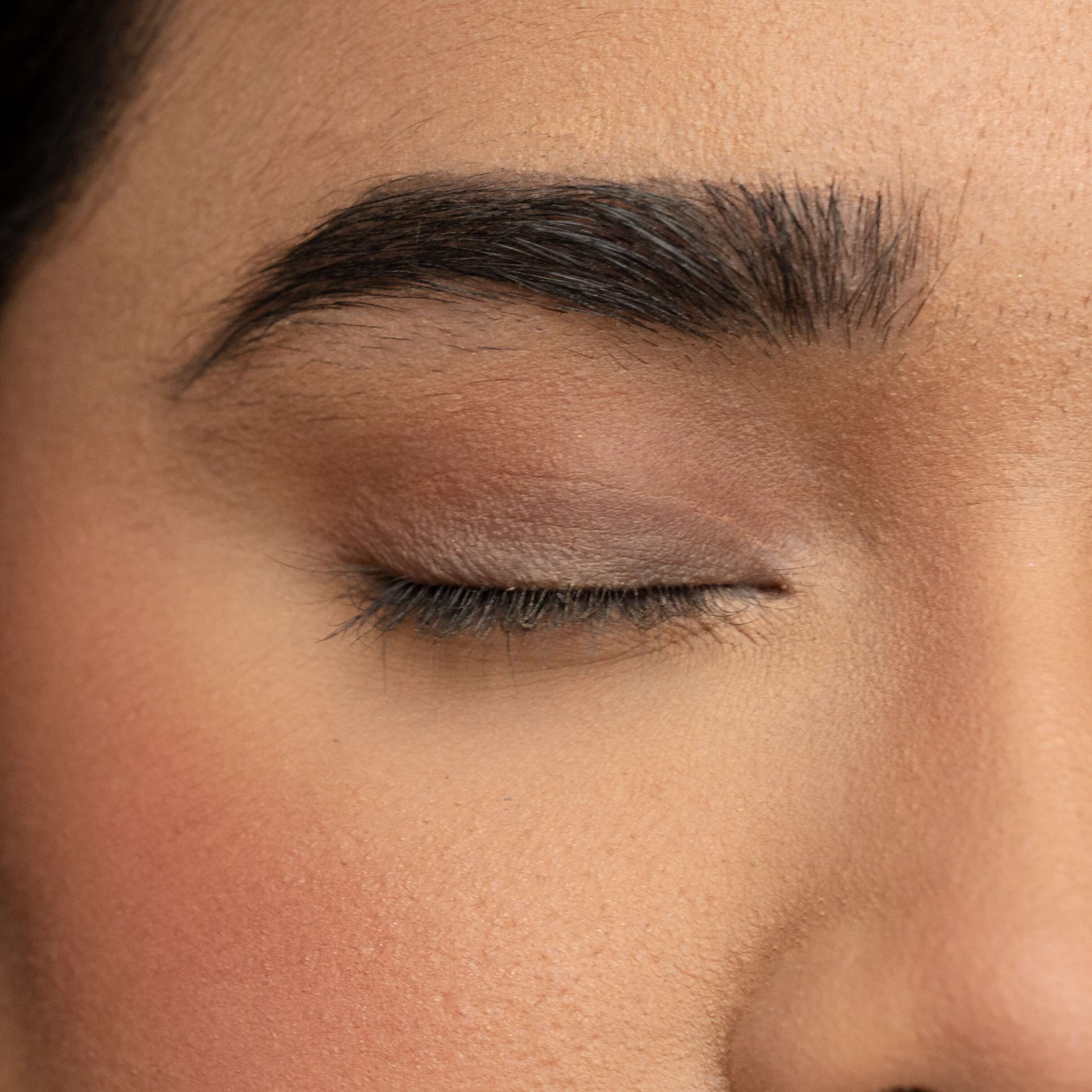 Eyeshadow Look- STEP 1